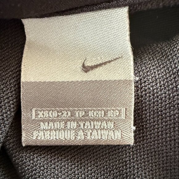 Nike women's XS 0-2 black long sleeve collared zip up activewear jacket - Picture 11 of 13